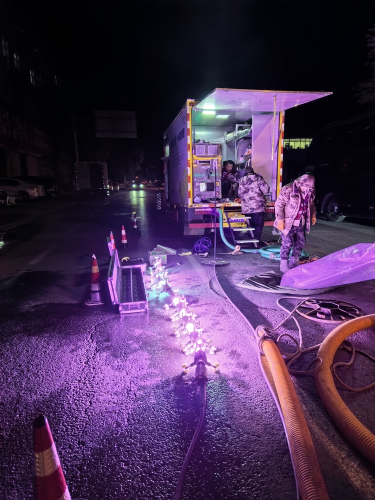 杂多管道非开挖修复